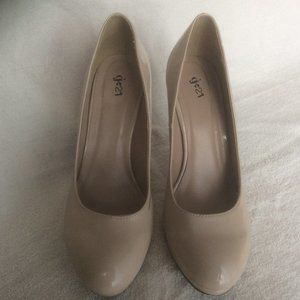 Nude Patent Platform Pumps